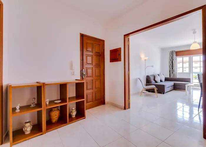 Rei - Quarteira - 3 Min To The *