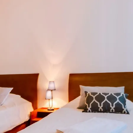 Apartment Rei - - 3 Min To The *