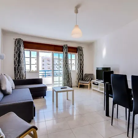 Rei - Quarteira - 3 Min To The Apartment *