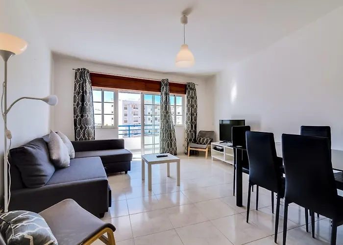 Rei - Quarteira - 3 Min To The Apartamento *